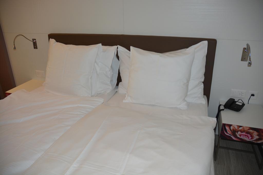Hotel Forum Martigny Eksteriør bilde